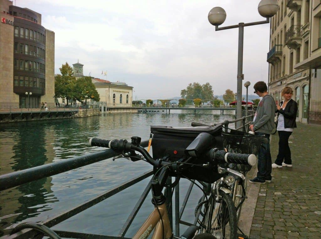 Sur les quais à Genève