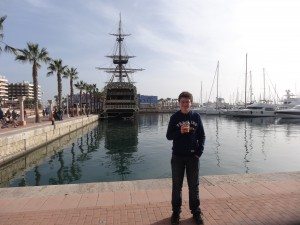 Logan sur le port d'Alicante
