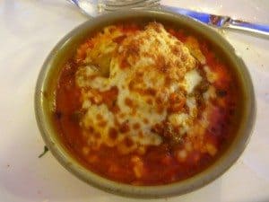 la famille nomade au restaurant Ché