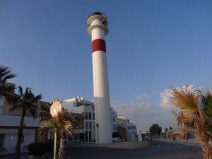 Le phare de rota avec la famille nomde digitale
