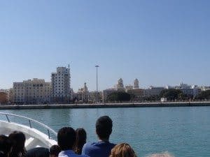 La famille nomade arrive à Cadix par la mer!