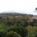 Un chateau sous la brume à Sintra par la famille nomade digitale