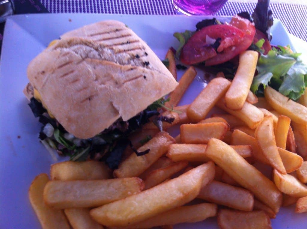 hamburger maison aux délices du panier à marseille