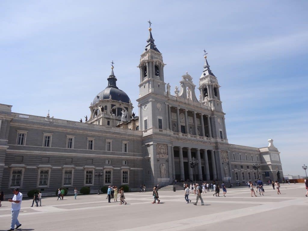 Notre vie nomade en Espagne-palais royal à Madrid_famille nomade digitale