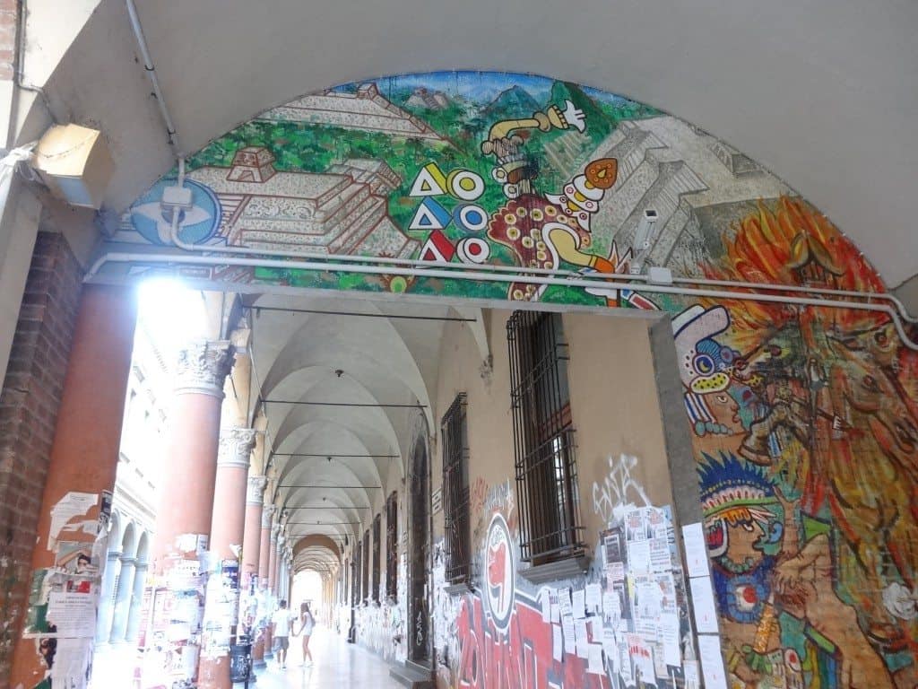 Notre vie nomade en Italie-Bologne et ses arcades_famille nomade digitale