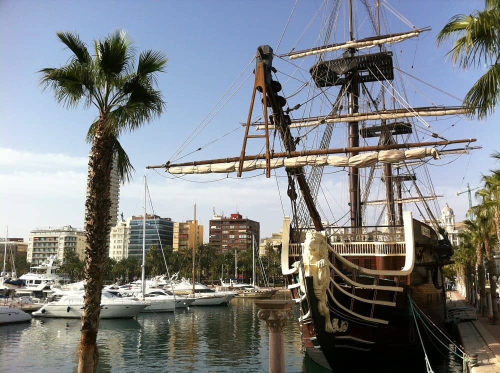 Notre vie nomade en Espagne-Le port d Alicante_famille nomade digitale