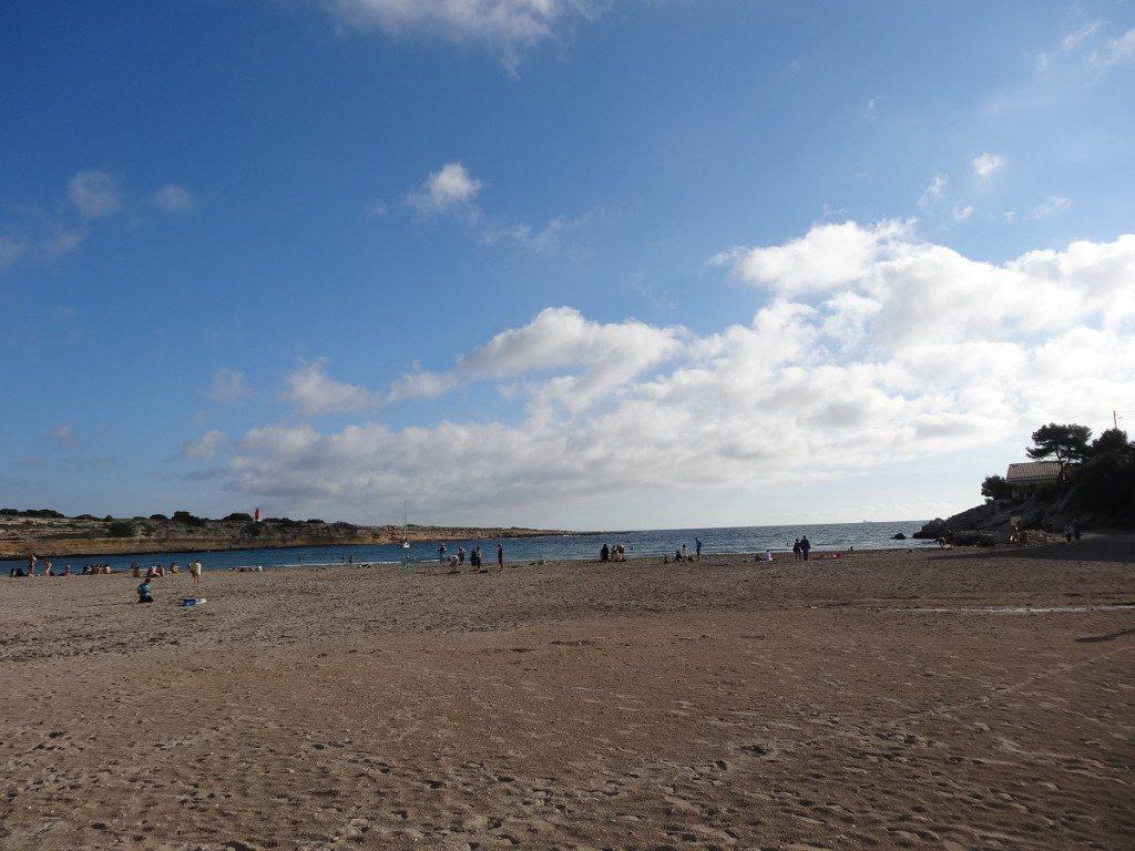 La plage de la couronne-famille nomade digitale
