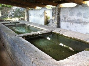 vieux lavoirs du village