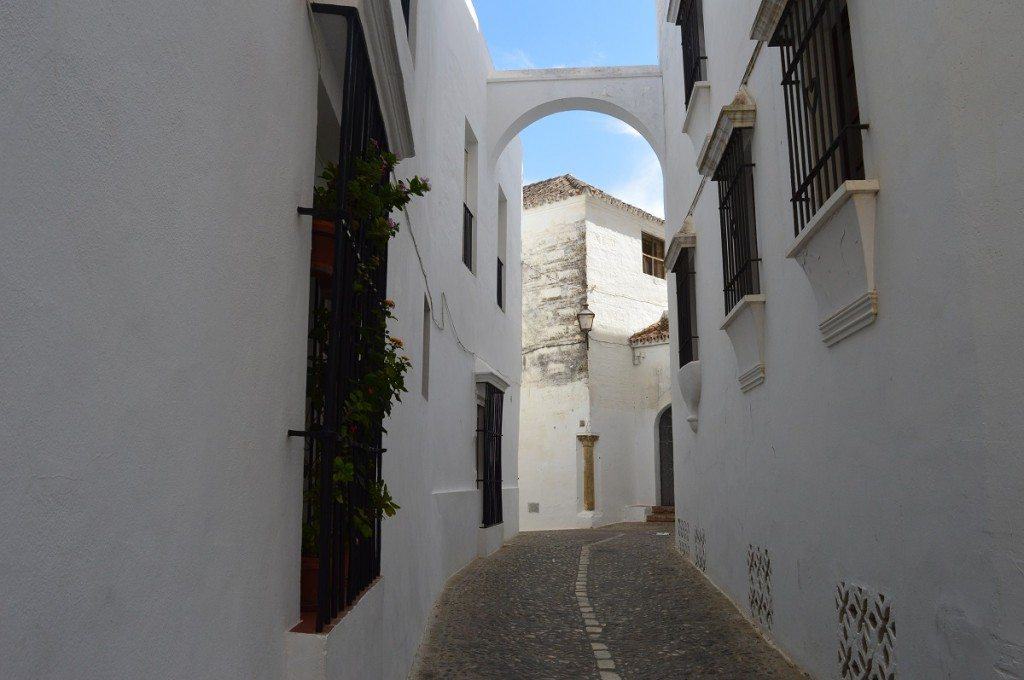 village blanc- visiter Arcos de la frontera-vie nomade en famille