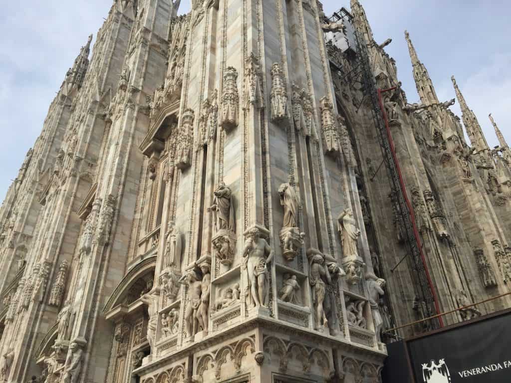 cathedrale dome de Milan et ses ornements -famille nomade digitale