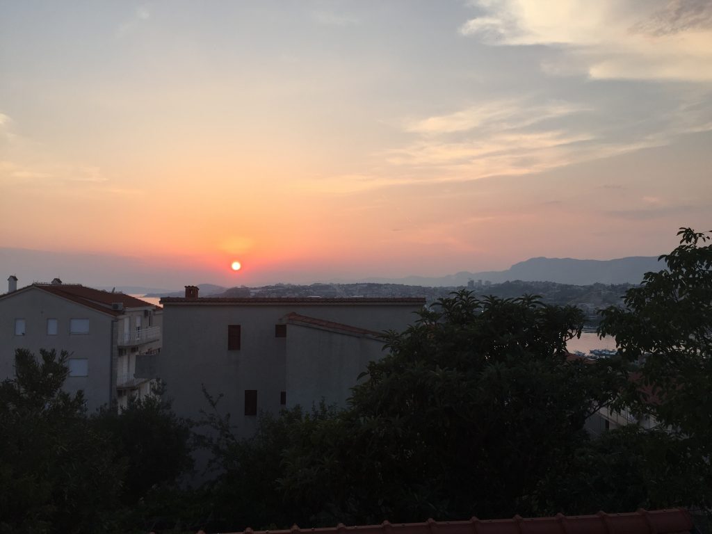 coucher-de-soleil-decouverte-de-la-croatie-famille-nomade-digitale-a-split