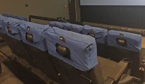 Fauteuils salle cinéma 4DX