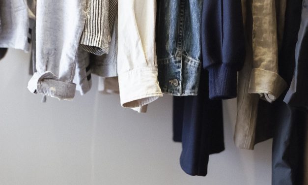 Digital nomad et minimalisme : Créer Sa Capsule Wardrobe