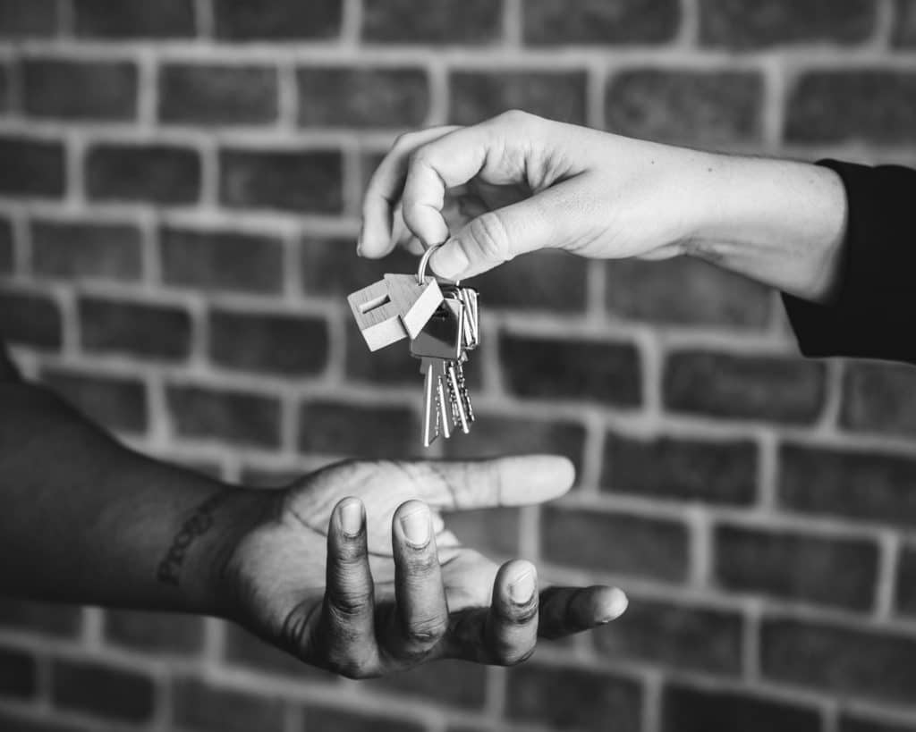 que faire de son logement quand on part en voyage -famille nomade digitale