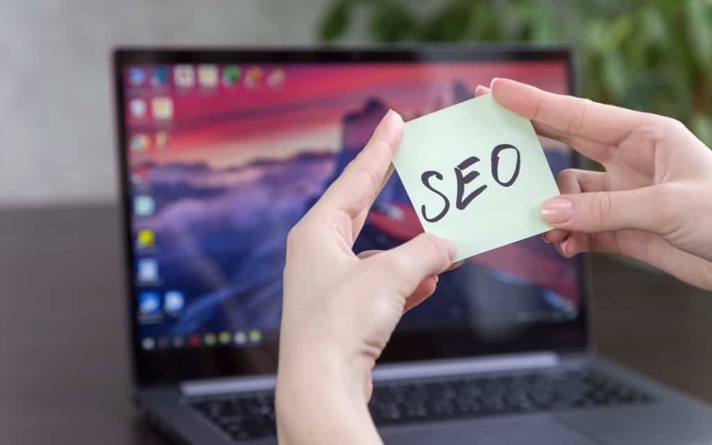 C’est quoi le SEO et à quoi ça sert ? Comment optimiser son contenu pour Google ?