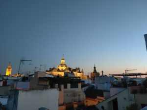 logement airbnb Séville avec terrasse sur le toit