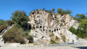 Colline Alyosha a plovdiv - famille nomade digitale en bulgarie