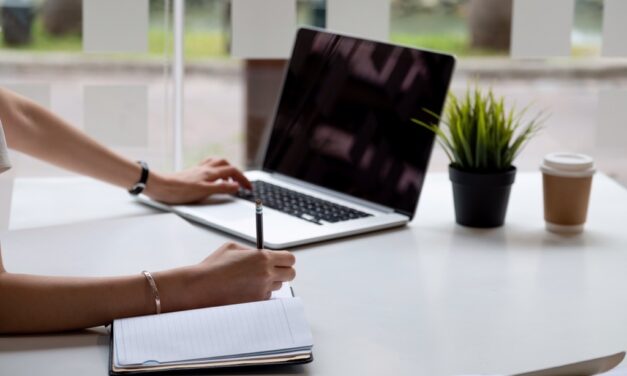 Comment devenir rédacteur web :  5 étapes incontournables