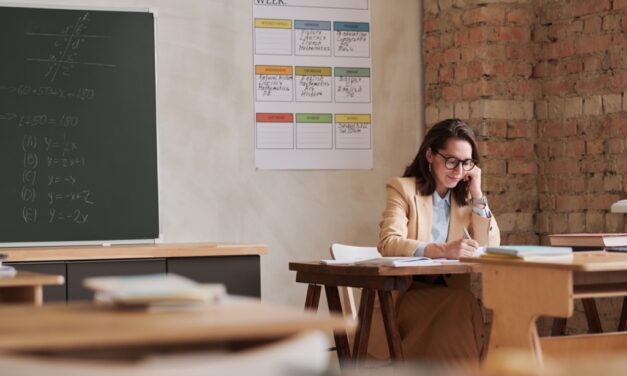 De professeure de français à rédactrice web freelance – Témoignage de Clarissa