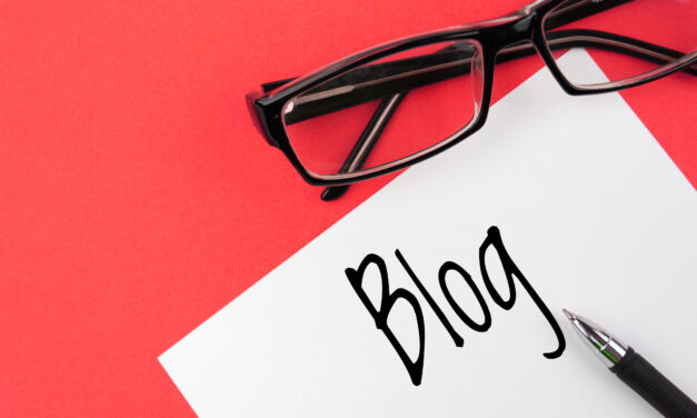 Rédacteur web : un blog est-il nécessaire en 2026 ?