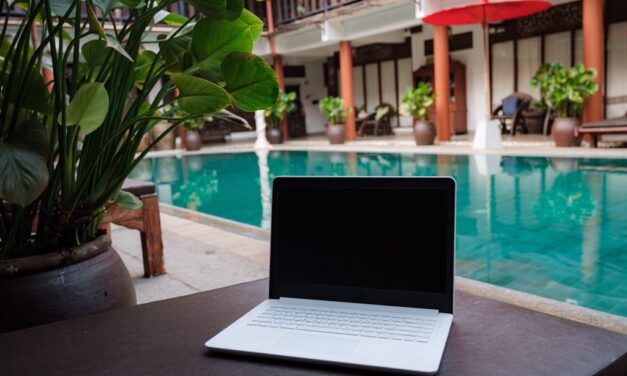 Travailler tout en voyageant – Nos meilleures astuces pour y parvenir