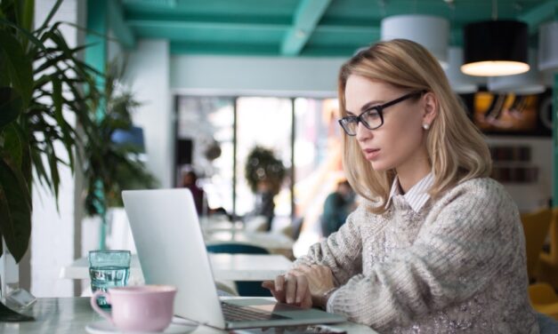 Assistante Virtuelle polyvalente – À la recherche du bon équilibre