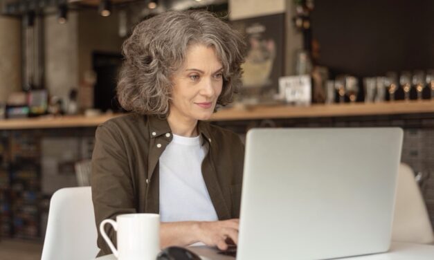 Freelance : comment débuter, trouver ses premiers clients et réussir sa reconversion