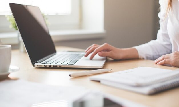 L’IA va-t-elle remplacer le métier d’assistante virtuelle ?